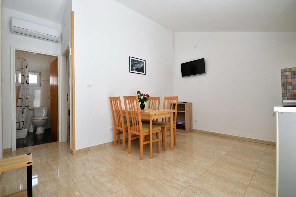Apartments Viola Betina  Kamer foto