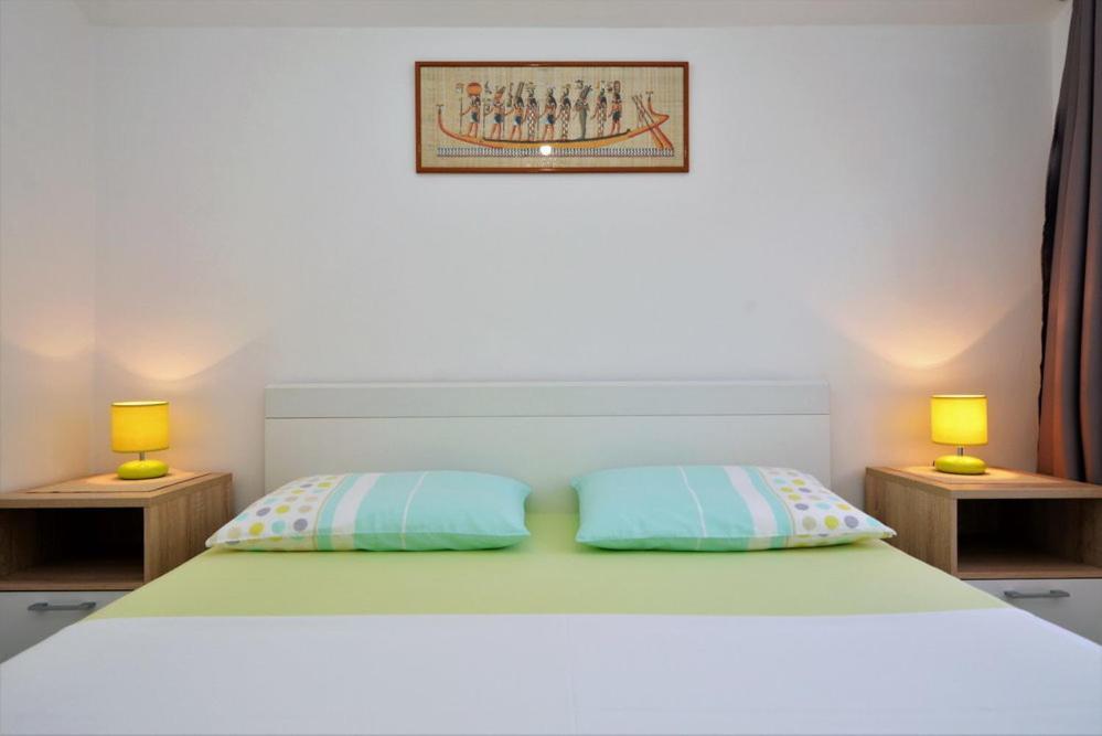 Apartments Viola Betina  Kamer foto